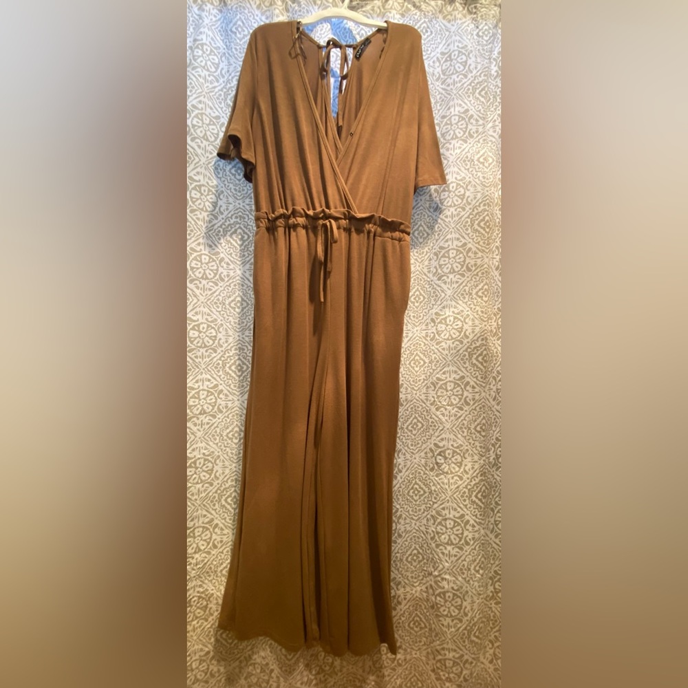 Woman’s wide leg pant jumper
